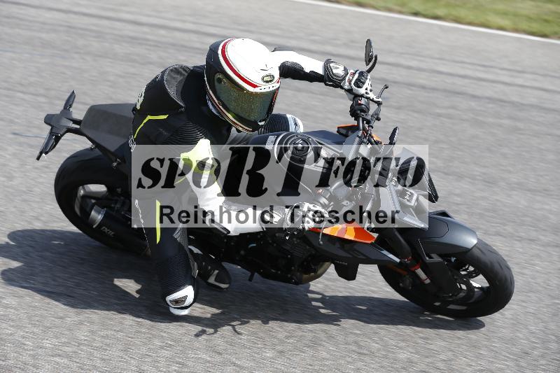 /27 12.06.2025 Ducati Schweiz Trackday Warmup  ADR/gruen-vert/29